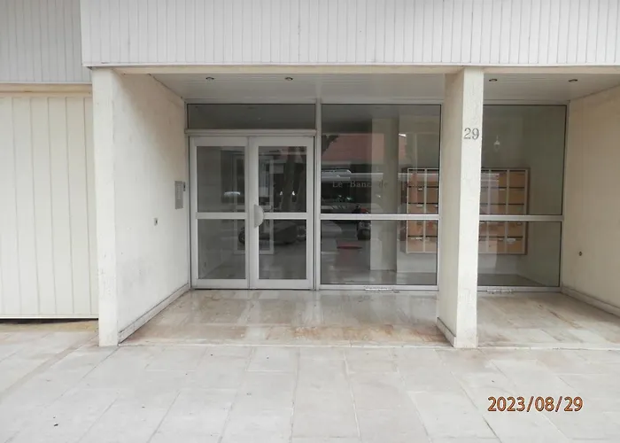 Centre 300m 50m Gare Sncf Daire *