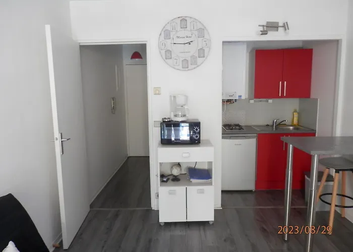 Centre 300m 50m Gare Sncf *